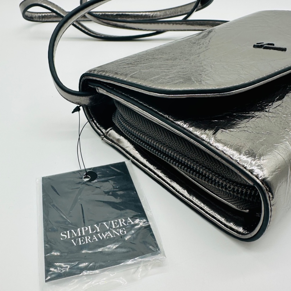 Simply Vera Vera Wang Silver Crinkle Signature Mini Crossbody - NWT - Picture 9 of 12